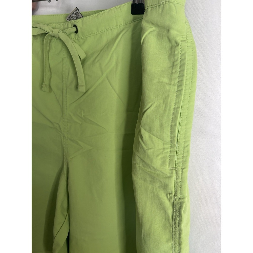 LL BEAN Women's Woven Nylon Capris Size Medium Elastic Waist Lime Green Pockets - Picture 3 of 6